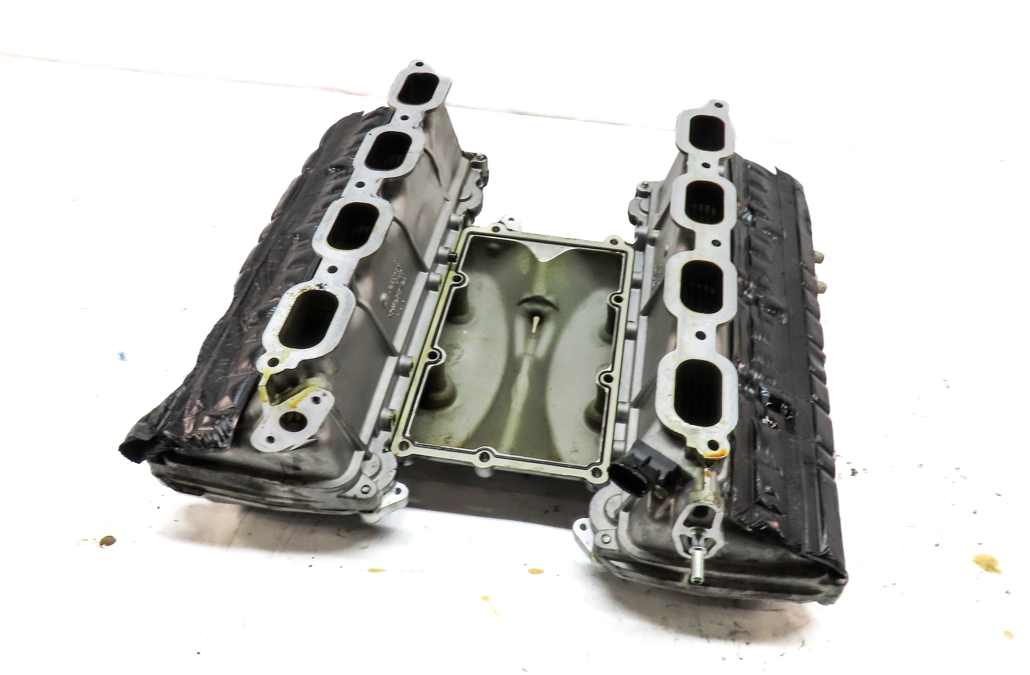 10-19 RANGE ROVER SPORT / JAGUAR XF XJ XK - 5.0L SUPERCHARGED INTAKE MANIFOLD — exact item pictured